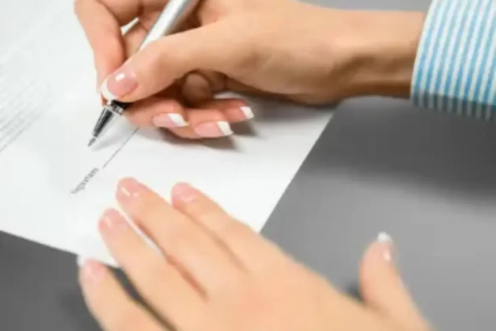 UAE Expats Race to Secure Their Vote with SIR Forms