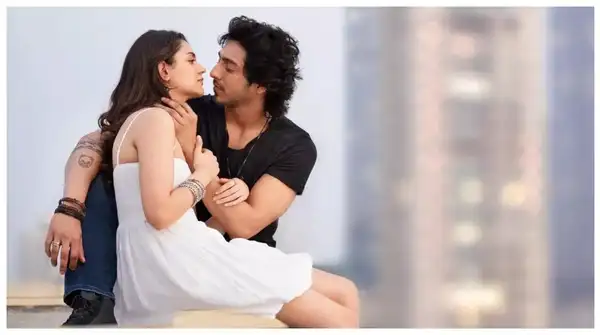 Saiyaara Movie Review: Ahaan Panday and Aneet Padda Shine in a Heartfelt Romantic Drama