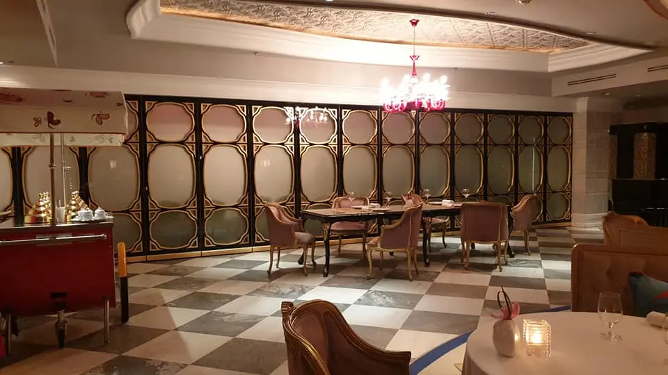 OVO Resto Lounge: Dubai's New Gastronomic and Entertainment Haven 16 OVO Resto Lounge: Dubai's New Gastronomic and Entertainment Haven