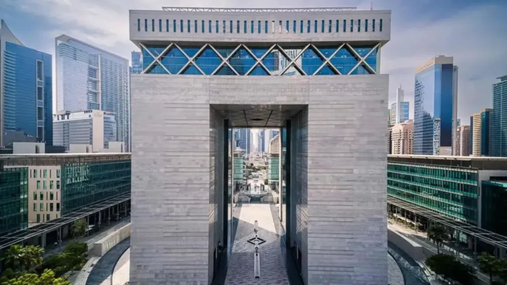 Dubai Cashless Strategy: Dubai Finance and DIFC Join Forces for a Cashless Future 3 Dubai Cashless Strategy: Dubai Finance and DIFC Join Forces for a Cashless Future