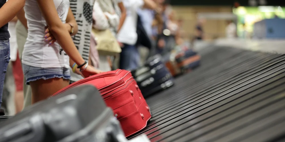 Dubai Luggage Delivery: Skip Baggage Claim Stress with Direct Home or Hotel Service 10 Dubai Luggage Delivery Skip Baggage Claim Stress with Direct Home or Hotel Service