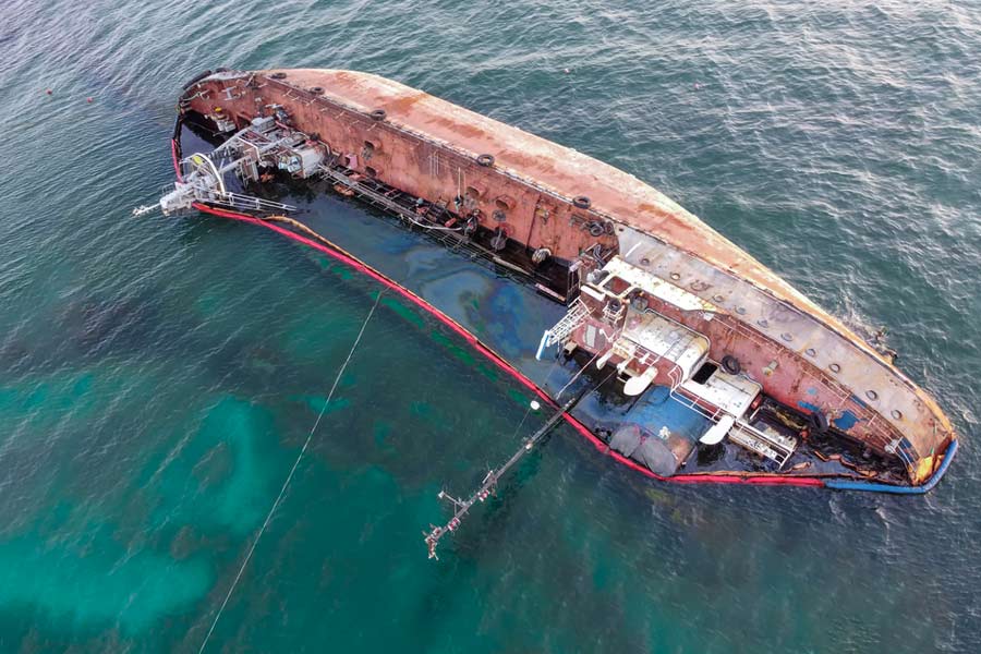 24 Crew Members Saved After Dramatic Gulf of Oman Maritime Incident Near UAE Coast