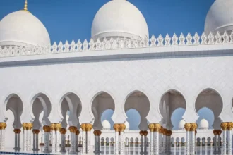 Sheikh zayed grand mosque in abu dhabi times of dubai