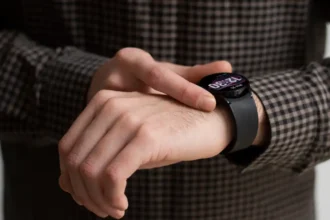 Huawei pro 5 watch times of dubai
