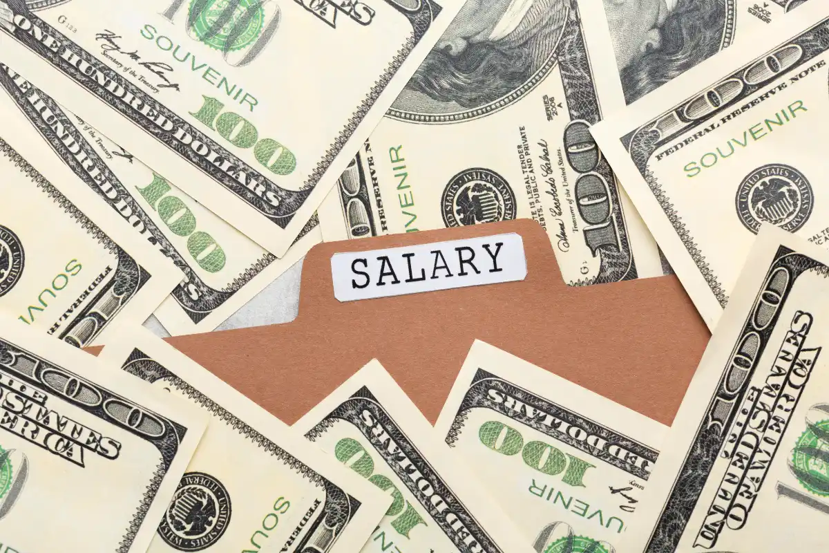 New UAE Salary Rule Effective in June: What Changes for Workers