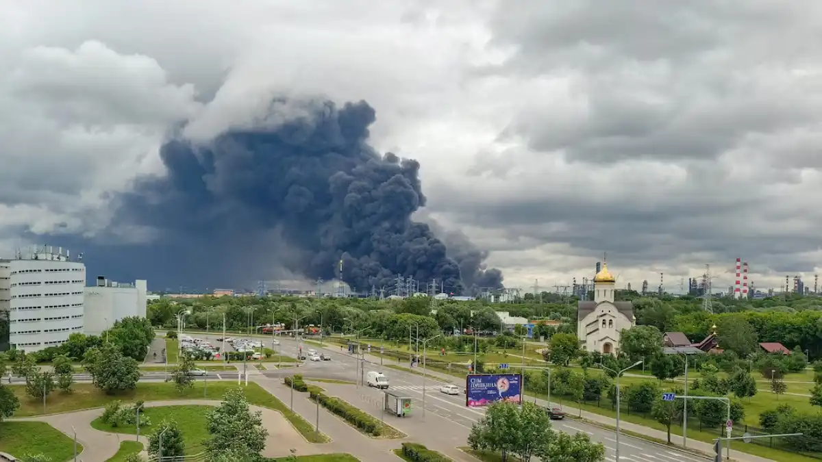 image - Times of Dubai Moscow oil refinery attack times of dubai