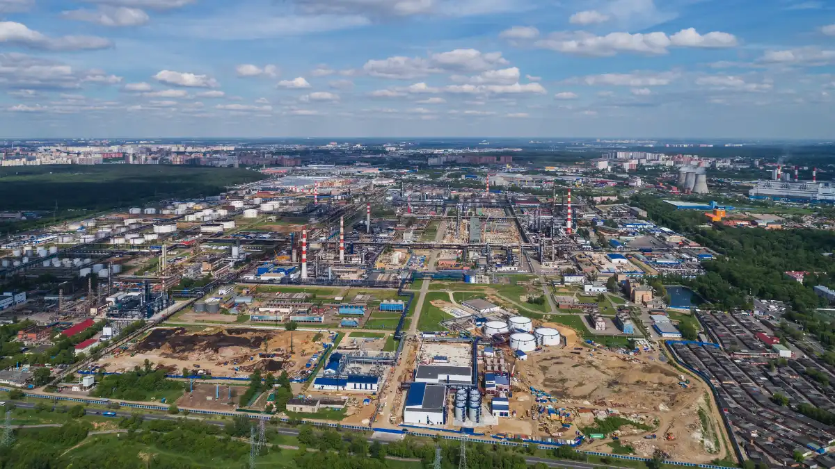 Moscow oil refinery times of dubai