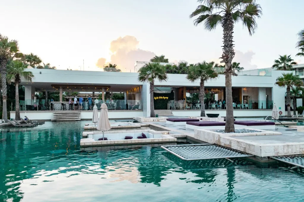 30 Fully Redeemable Pool Passes In Dubai To Put On Your Radar