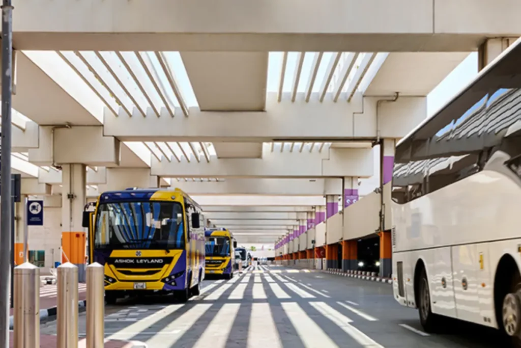 The Smart Commuter’s Guide to Drive in Dubai Without a Driving License