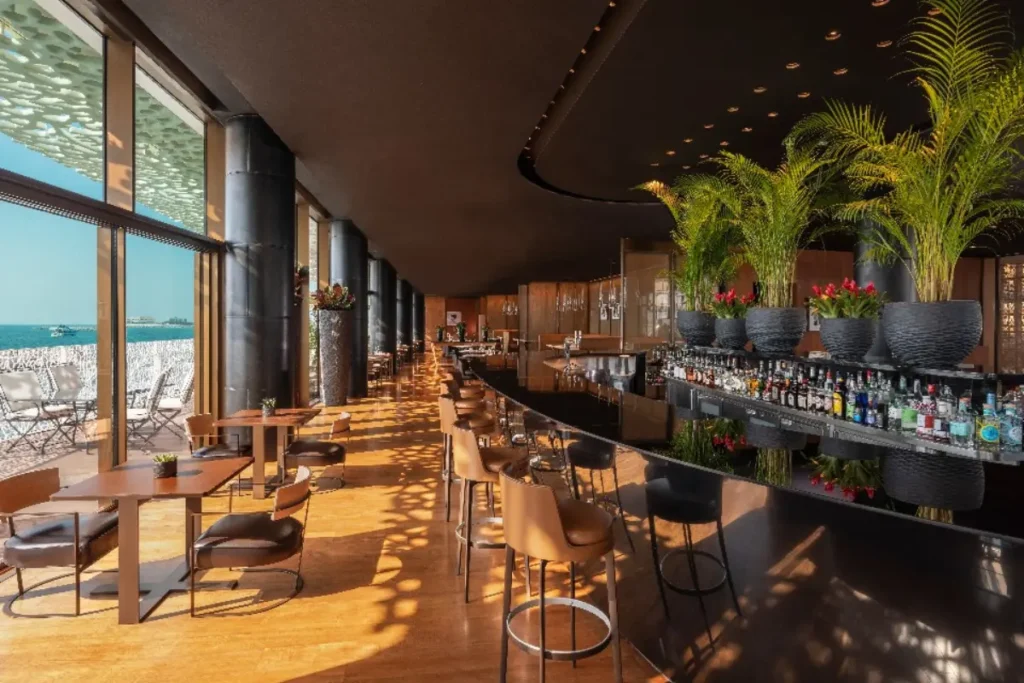 Best Hotel Bars in Dubai 2025 that Bolster the Spirits
