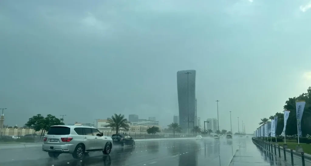 uae weather alert