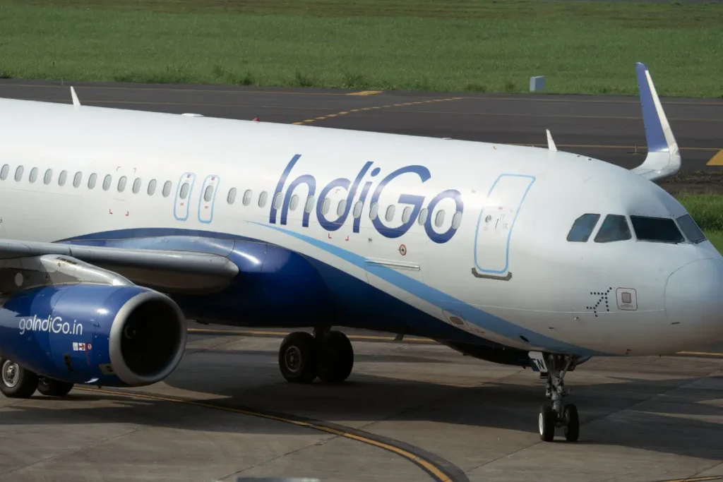 IndiGo Flights Cut by 10% After Operational Crisis: Over 2,000 Cancellations Trigger Government Action