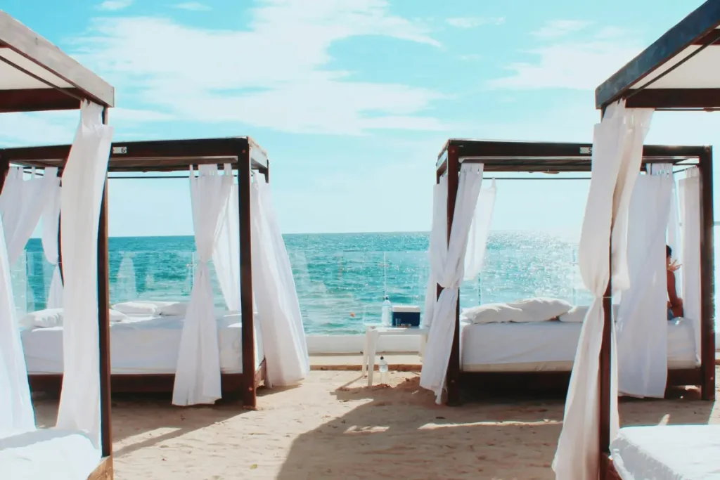 30 Fully Redeemable Pool Passes In Dubai To Put On Your Radar