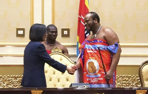 African King in Abu Dhabi Lands With Pomp and Questions