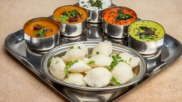 affordable Dubai street food