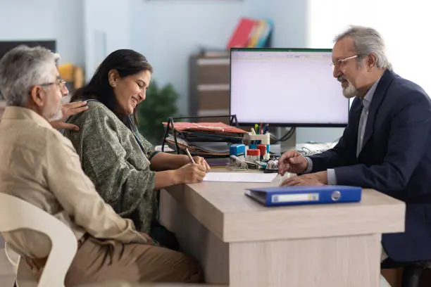 Open Saudi Bank Account With Visitor ID