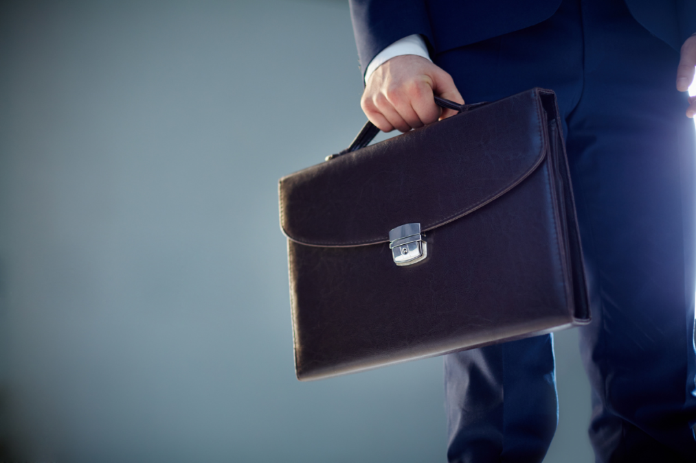 Uae jobs law clarifies when notice periods can be shortened or skipped times of dubai