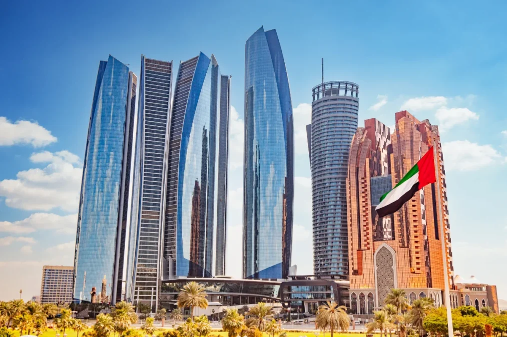 UAE Announces Waiver of Overstay Fines for Travelers Stranded by Airspace Closure