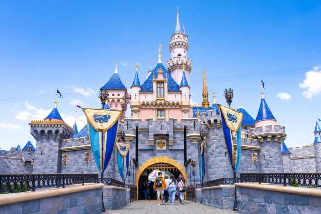 Tentative Announcement of the Abu Dhabi Disneyland Opening Date