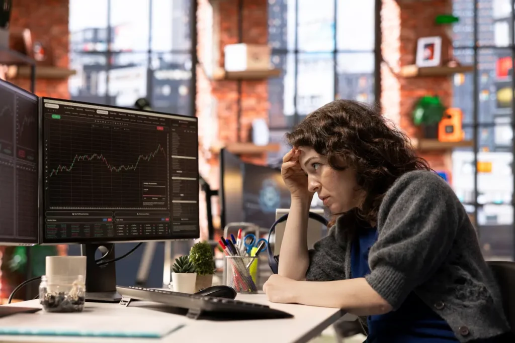 Stock Market Crash Hits Wall Street- What Investors Must Know?