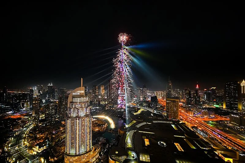 8 Day New Year Eve in UAE Ultimate Dubai Burj Khalifa Celebration Led by Shah Rukh Khan