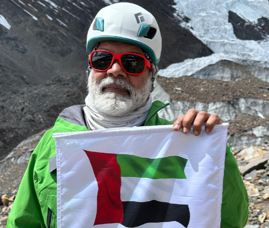 64-Year-Old Jayesh Choksi Scales Mount Gorichen and Plants Kanz Jewels Flag