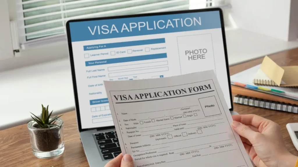 US Visa for UAE Residents Faces New Interview Delays