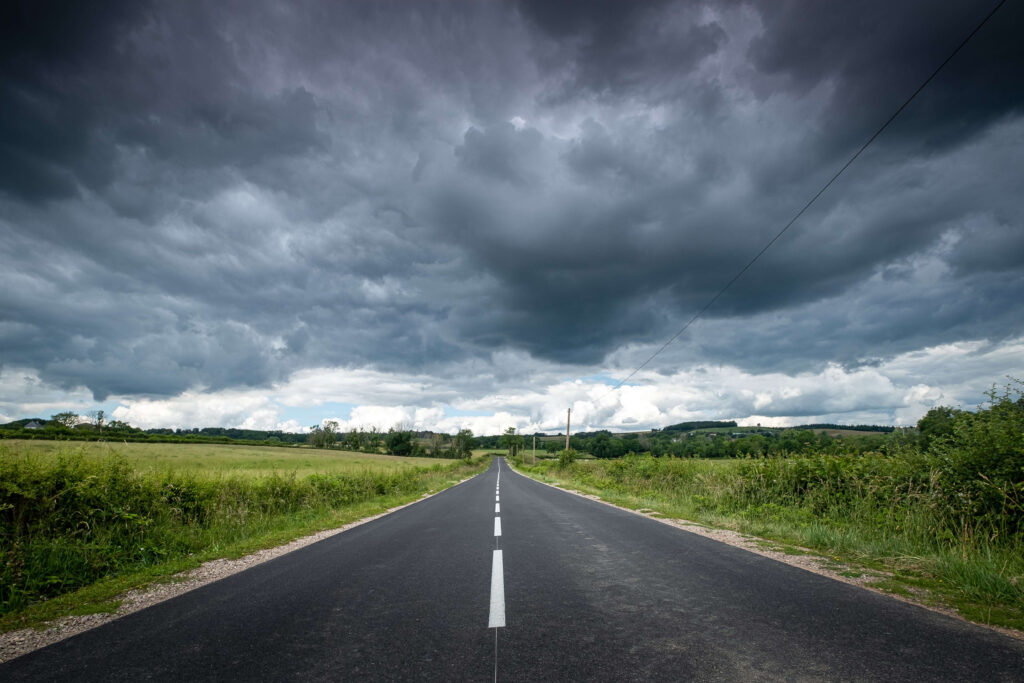UAE Weather Alerts: Rain, Dust and Safety Warnings as UAE Weather Shifts Suddenly