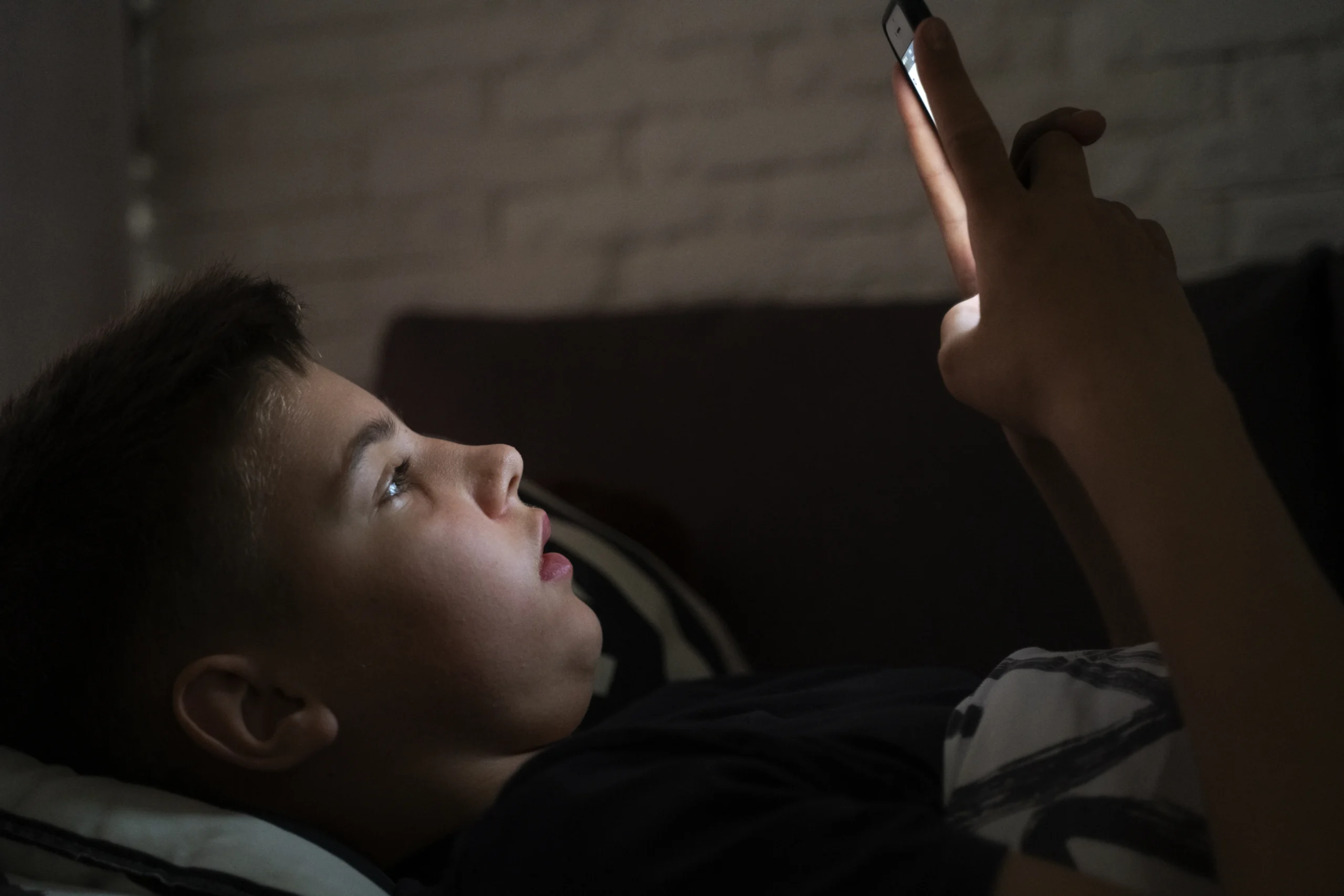 UAE Sees Rise in Myopia Among Adolescents As Screen Time Soars
