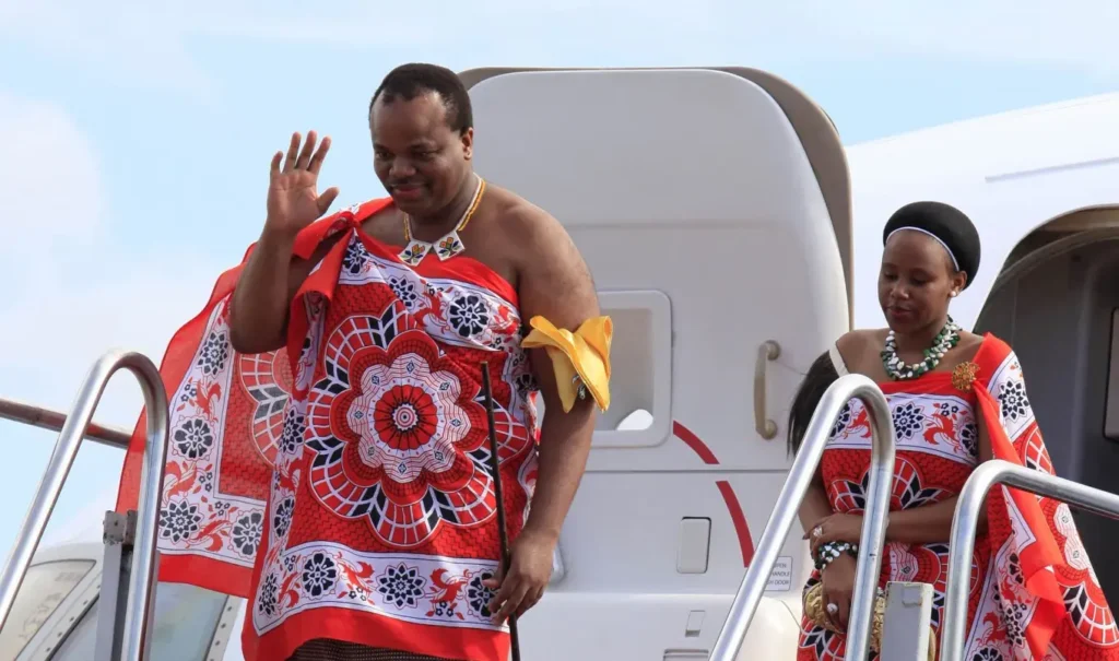 African King in Abu Dhabi Lands With Pomp and Questions