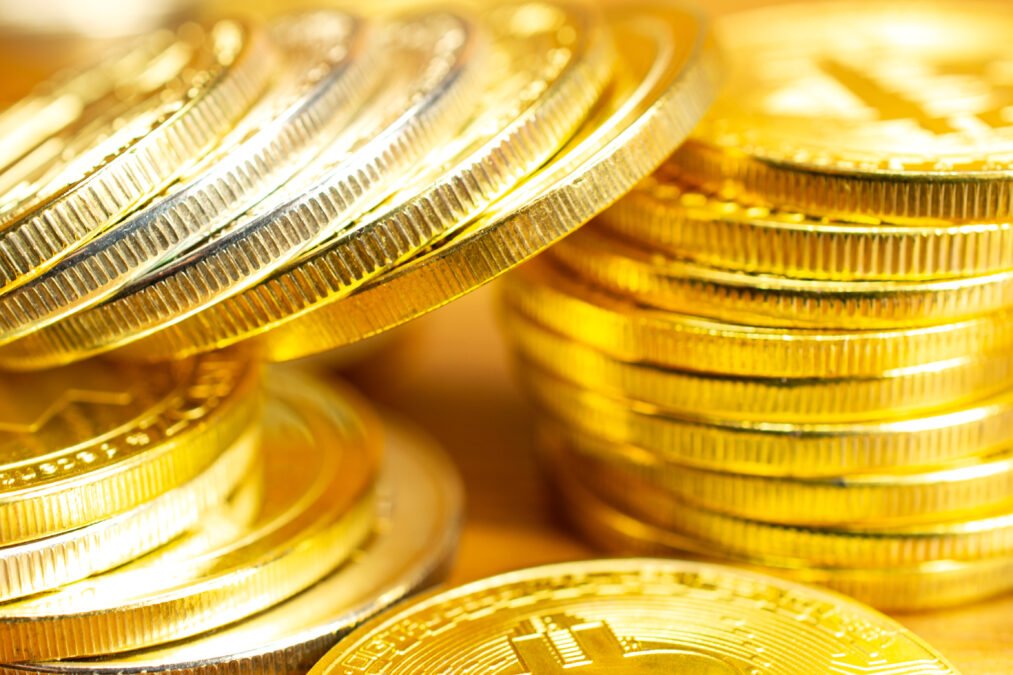 Free gold coins on offer as uae jewellers cut margins amid record prices times of dubai