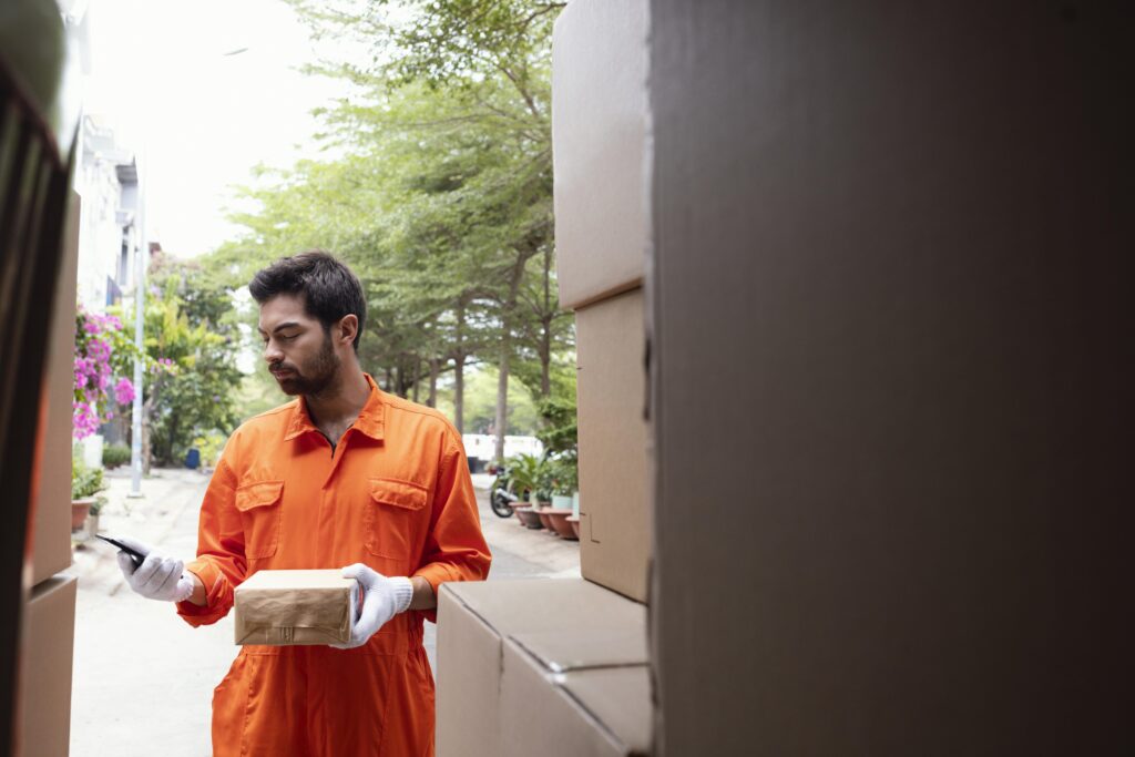 Amazon on-foot delivery service in Dubai